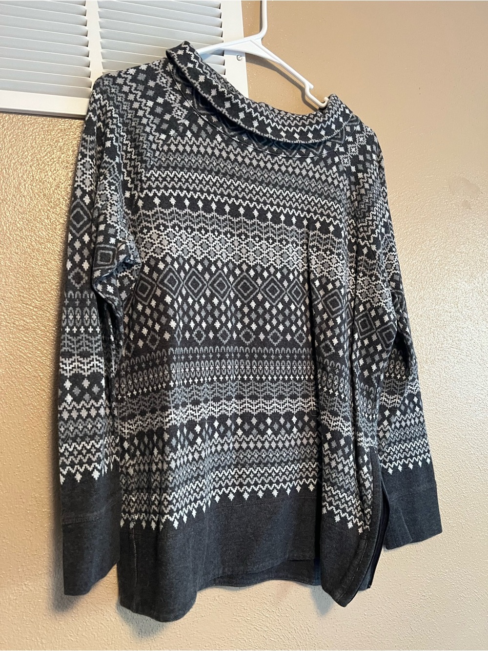Talbots Women’s Gray Fair Isle Pullover Sweater Medium
